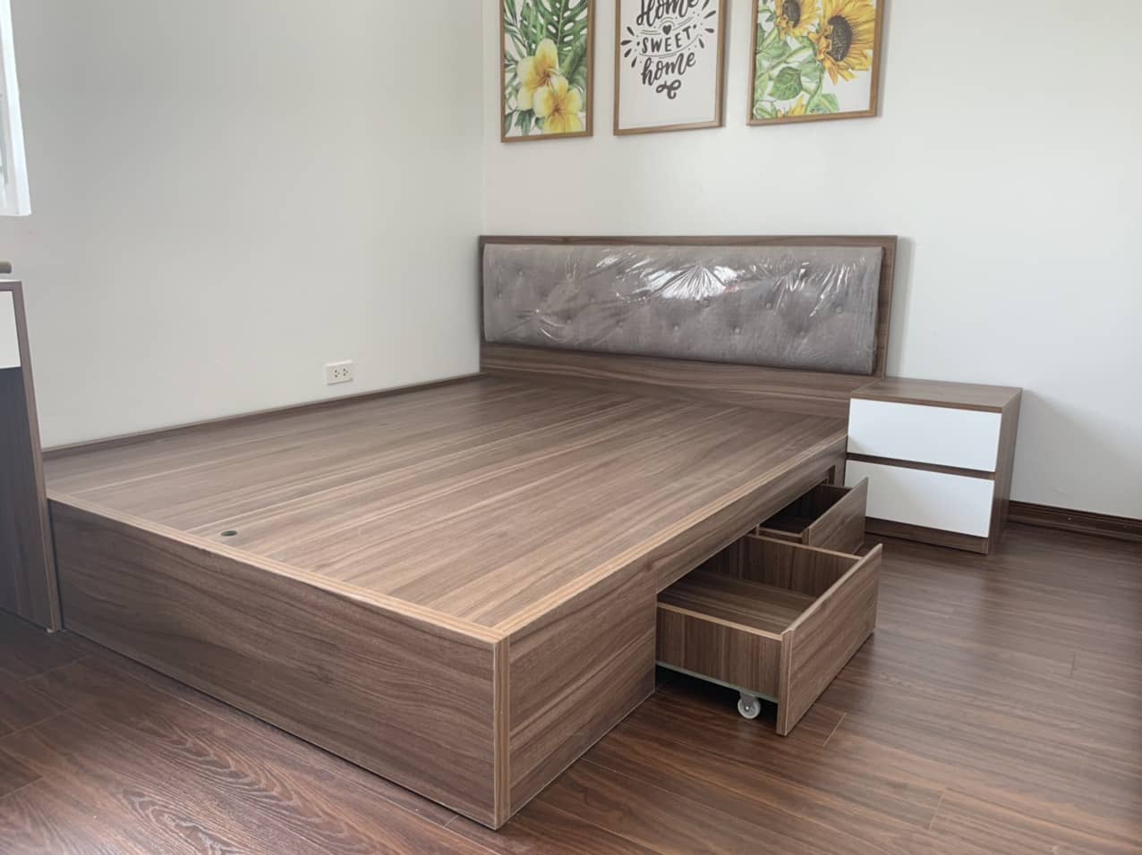 Giường Gỗ Công Nghiệp MDF 03